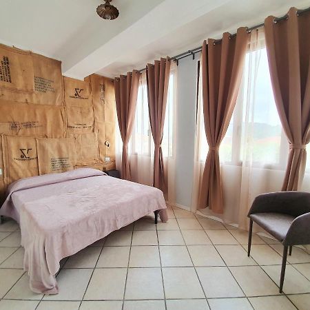 1928 Guest House Pogno Екстериор снимка
