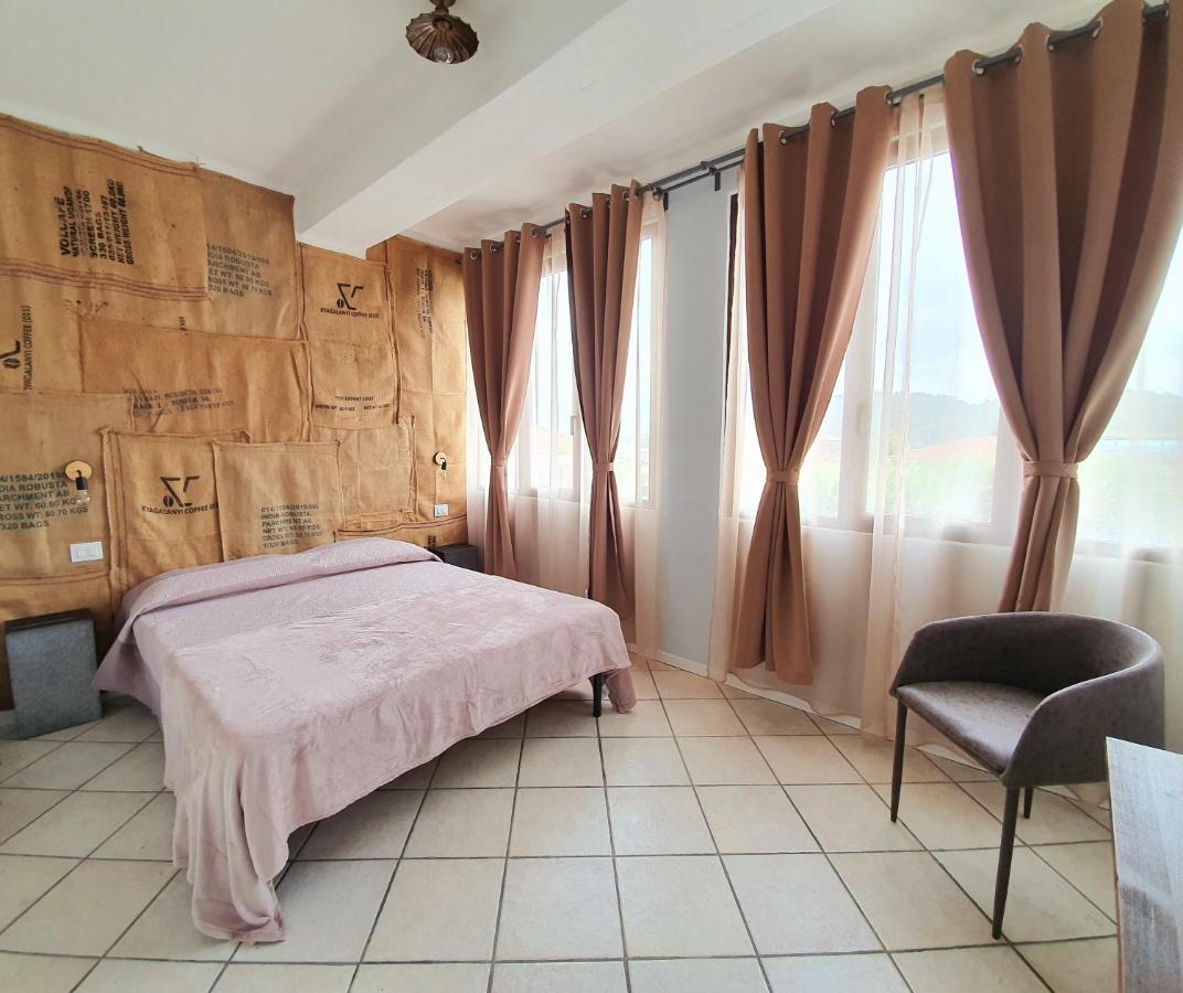 1928 Guest House Pogno Екстериор снимка